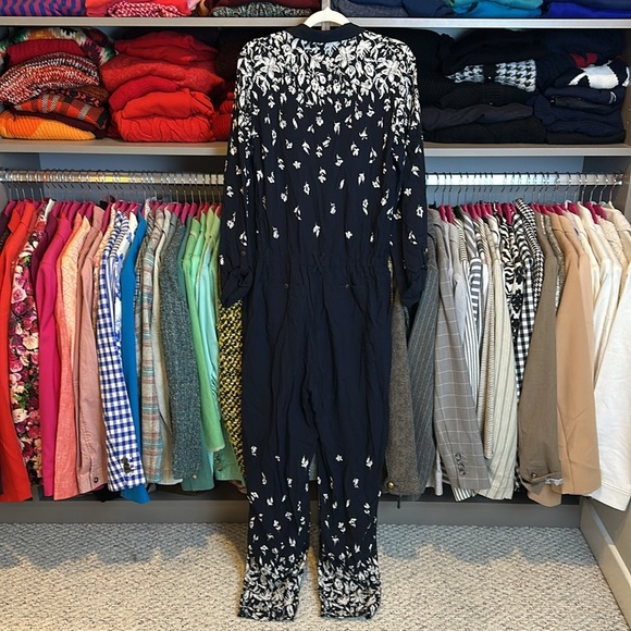 Luka navy/white print long roll tab sleeve 4 pocket elastic waist jumpsuit XS - Picture 3 of 3